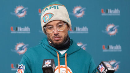 Dolphins Coach Mike McDaniel Says Zach Wilson Has "Been Through Some S—t"