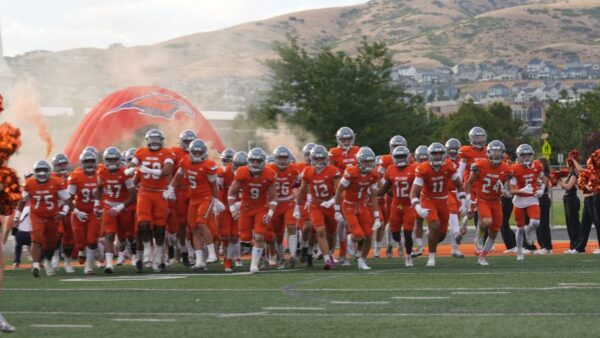 Sky Ridge Football Skyridge Falcons Top Mountain Ridge In Week 1 Tilt