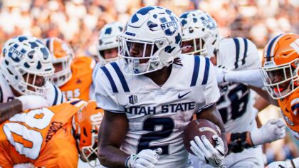 Miles Davis Rumbles 58 Yards For First Utah State Touchdown In 2025