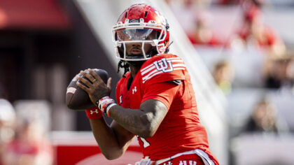 Devon Dampier Magic Extends Utah Football Lead Over Wyoming