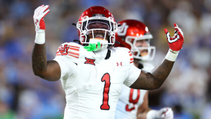 Wayshawn Parker Shows Off Hops, Clears Wyoming Defender With Hurdle