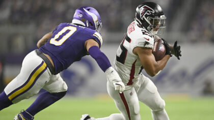 Falcons RB Tyler Allgeier Puts Nail In Coffin With Late Rushing Touchdown