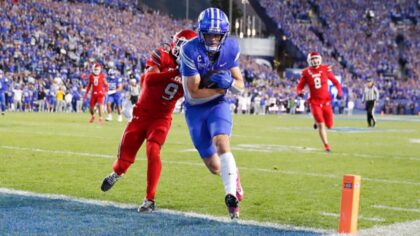 BYU Strikes First With Touchdown Dart To Chase Roberts
