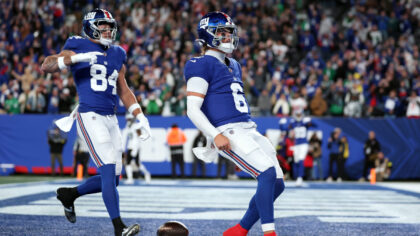 Jaxson Dart Runs, Throws For Touchdown On Giants First Two Drives