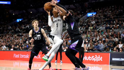 Utah Jazz Stay Hot, End San Antonio's NBA-Leading Win Streak