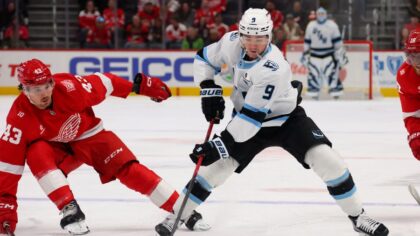 The Hat Trick: Dominant Third Period Lifts Utah Mammoth Over Detroit Red Wings In Hockey Town