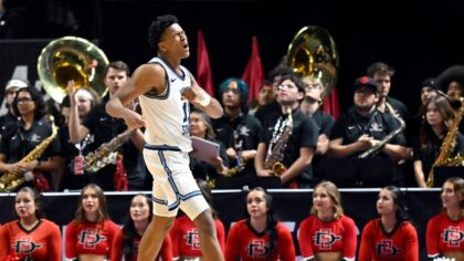 Utah State takes down San Diego State to earn dual Mountain West titles