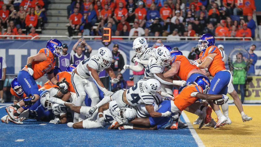 Utah State vs. Boise State Broncos Albertsons Stadium...